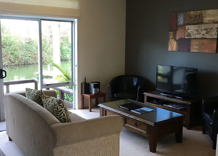 Ramada By Wyndham Marama 4*