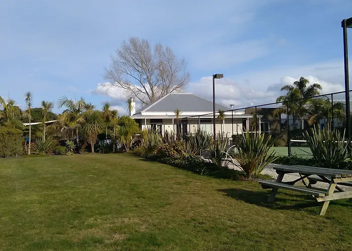 Ramada By Wyndham Marama 4*